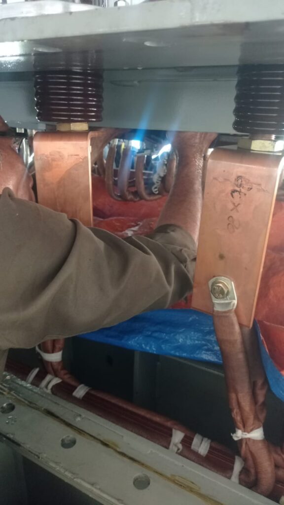 Koneksi Busbar Tembaga